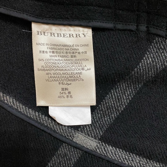 BURBERRY PEA COAT - Picture 8 of 9